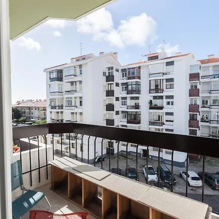 Flh With Balcony Apartamento Estoril